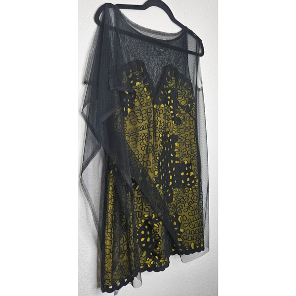 $498 Bcbgmaxazria Runway Dress XS Black Yellow Sheer Mesh One Shoulder Mini NWT - Picture 3 of 9